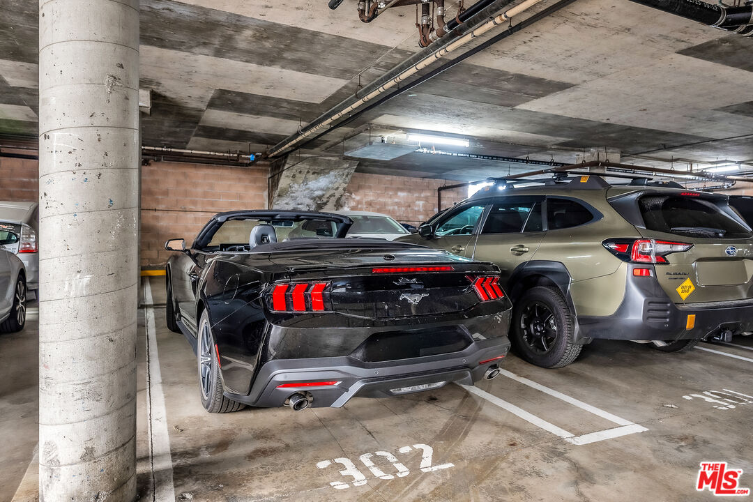 8162 Manitoba St Unit: 202