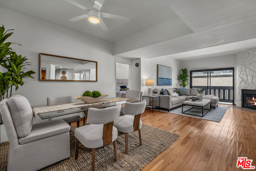 8162 Manitoba St Unit: 202