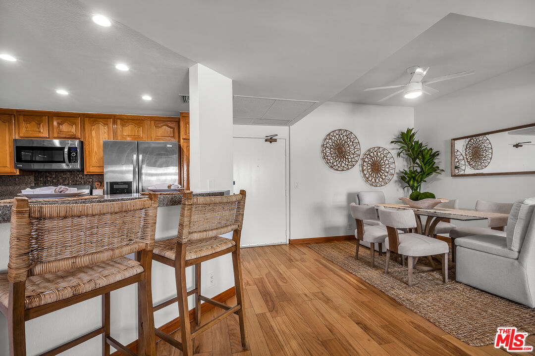 8162 Manitoba St Unit: 202