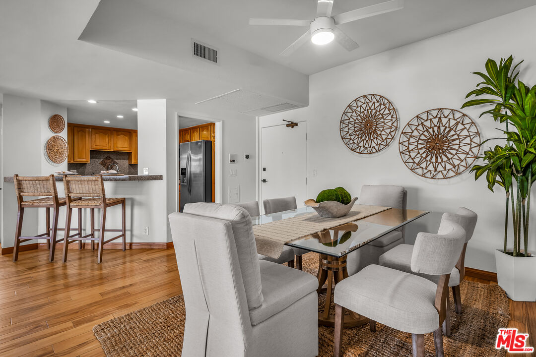 8162 Manitoba St Unit: 202