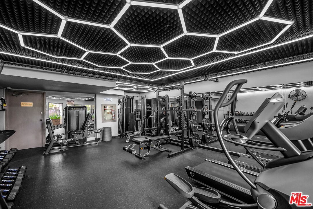 8162 Manitoba St Unit: 202