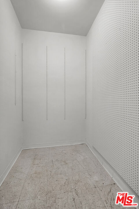 8162 Manitoba St Unit: 202