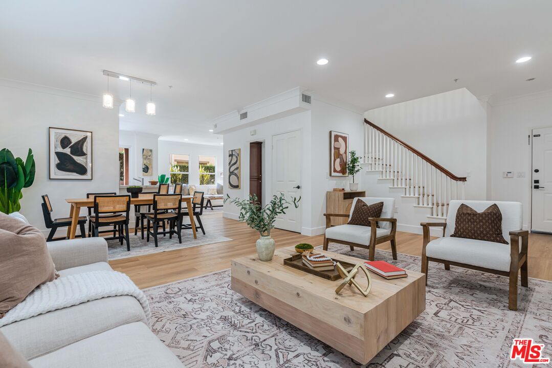 6020 Seabluff Dr Unit: 114