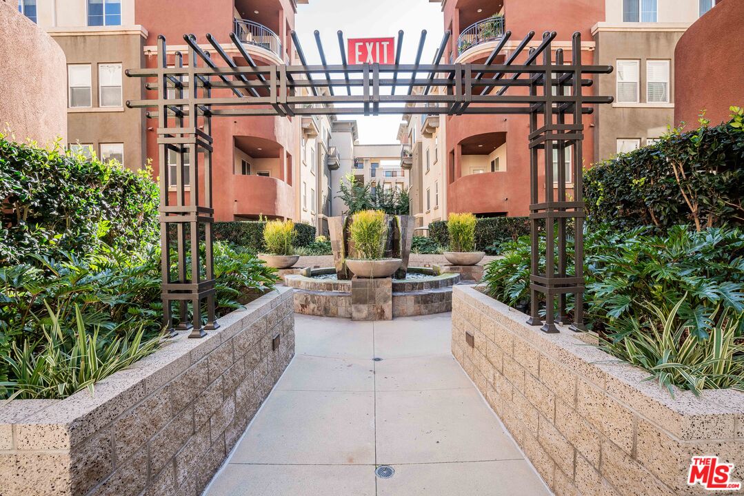 6020 Seabluff Dr Unit: 114