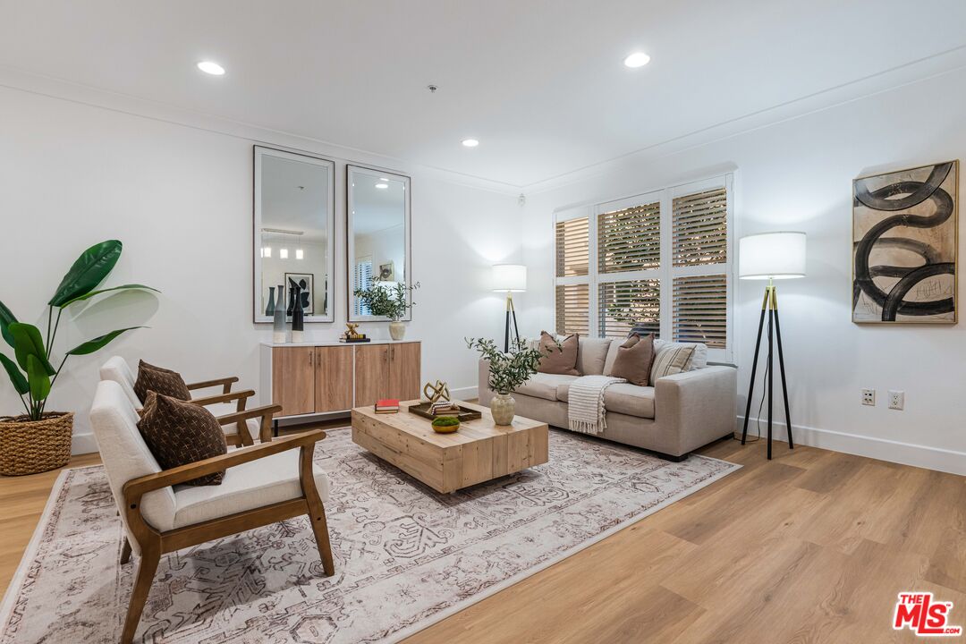 6020 Seabluff Dr Unit: 114