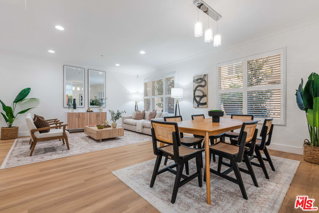 6020 Seabluff Dr Unit: 114