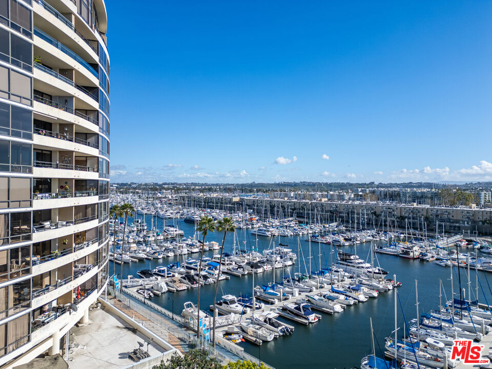 4316 Marina City Dr Unit: 1033