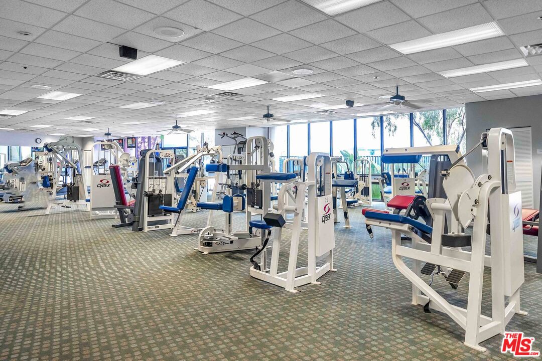 4316 Marina City Dr Unit: 1033