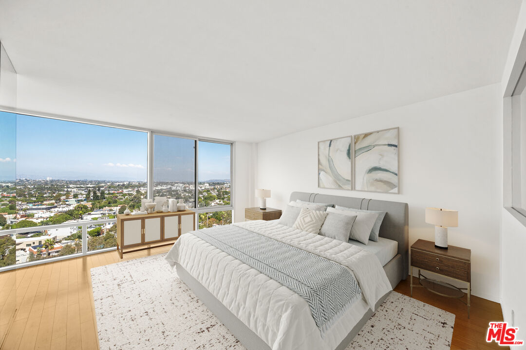 4316 Marina City Dr Unit: 1033