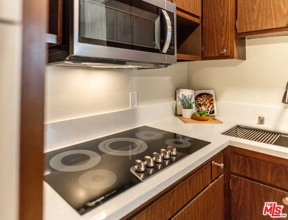 6150 Buckingham Pkwy Unit: 107