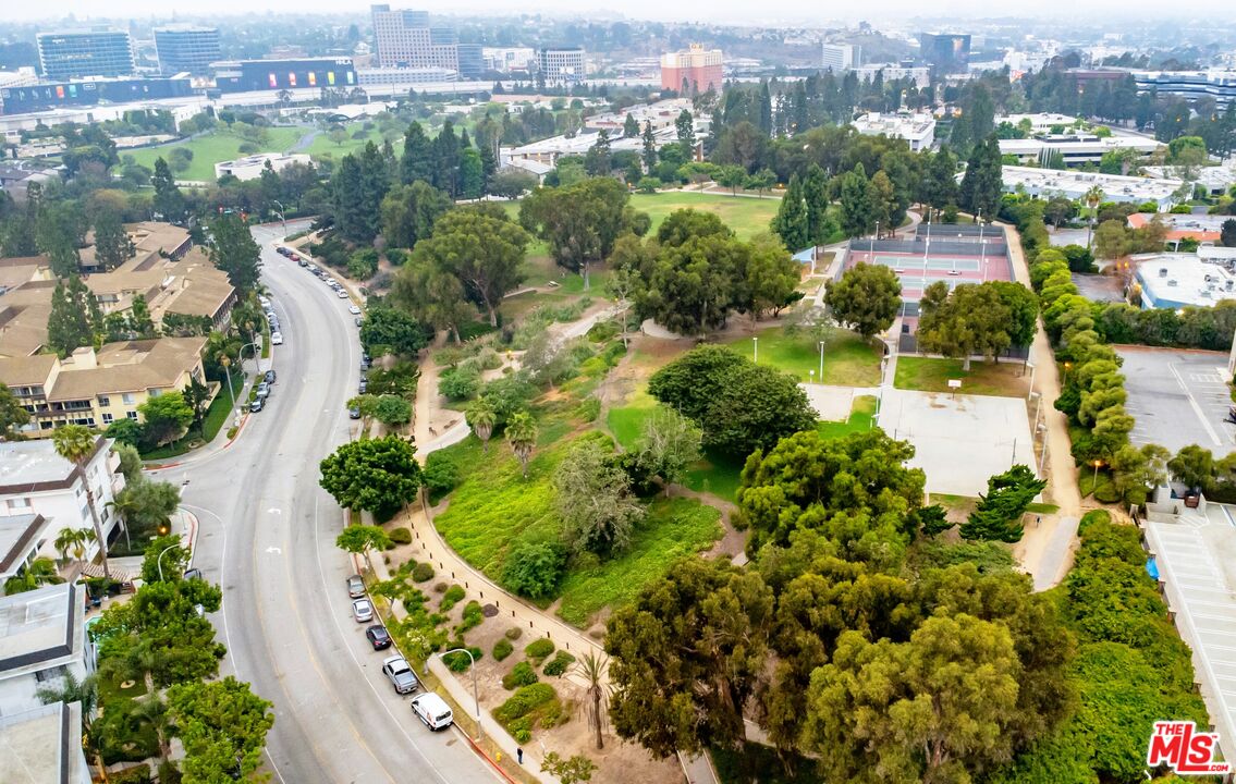 6150 Buckingham Pkwy Unit: 107