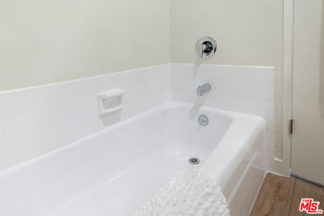 6150 Buckingham Pkwy Unit: 107