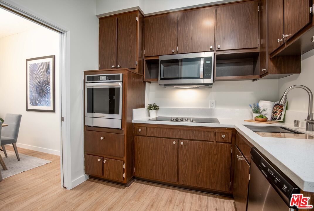 6150 Buckingham Pkwy Unit: 107