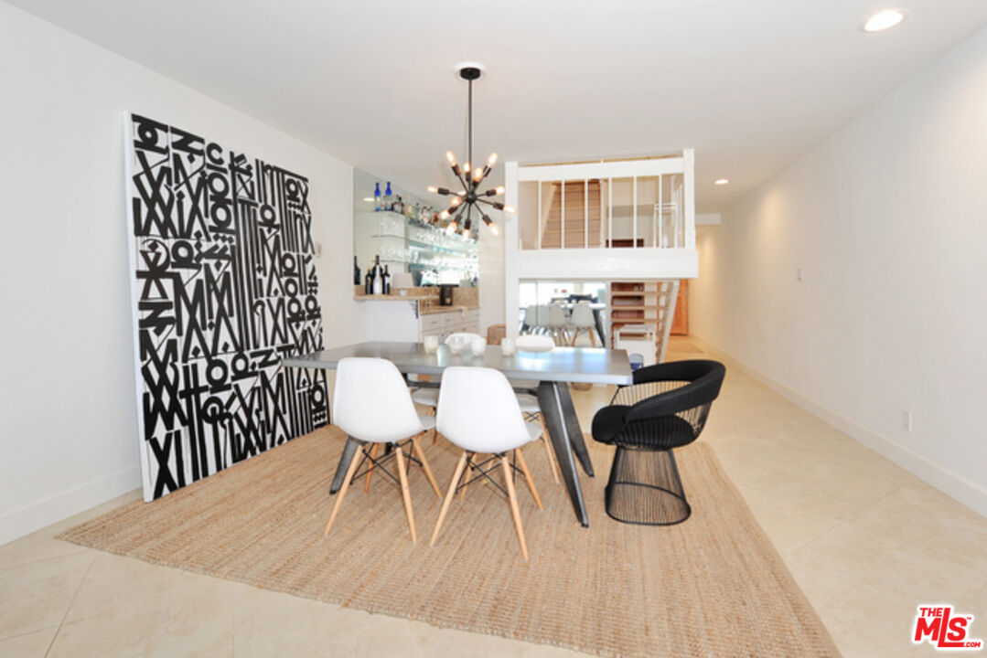 4 Lighthouse St Unit: 5