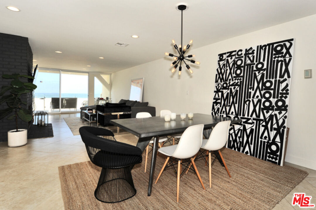 4 Lighthouse St Unit: 5