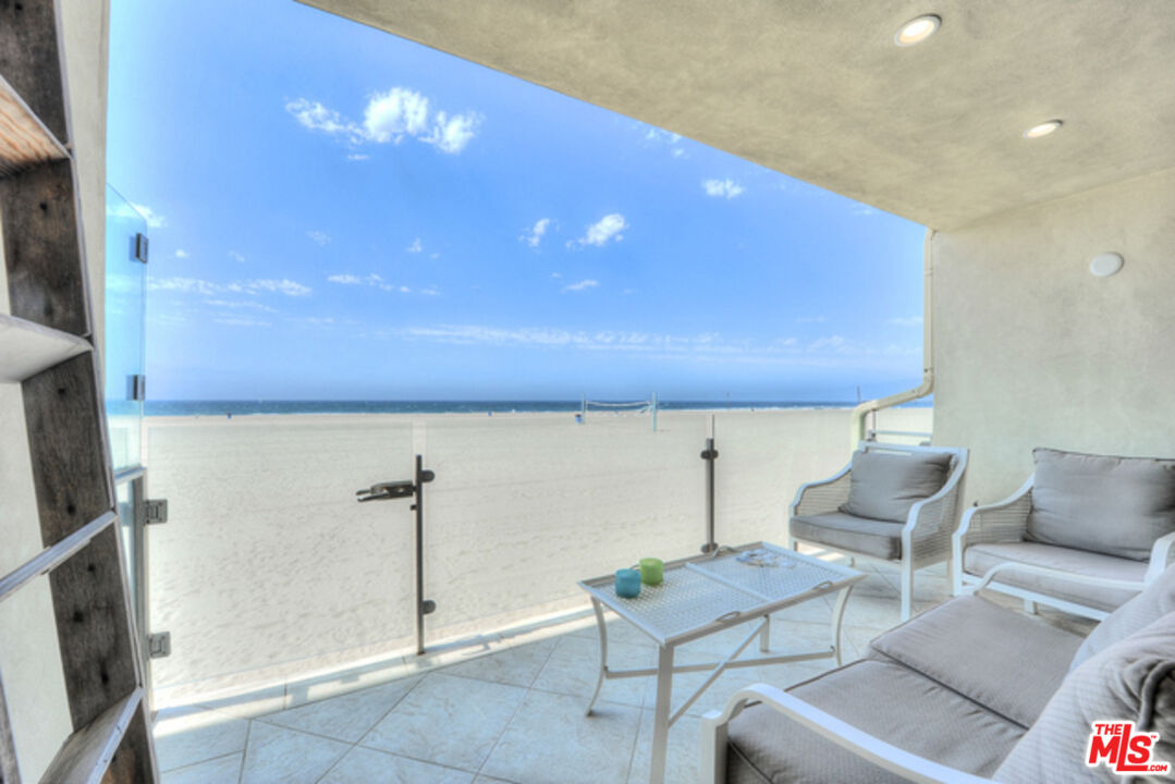 4 Lighthouse St Unit: 5