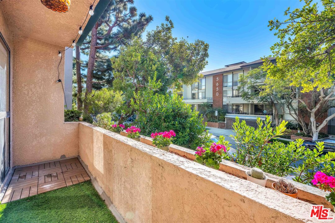 5651 Windsor Way Unit: 102