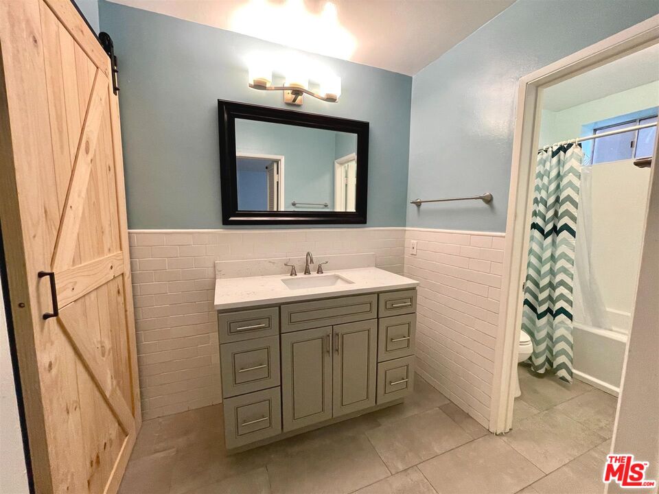 5651 Windsor Way Unit: 102