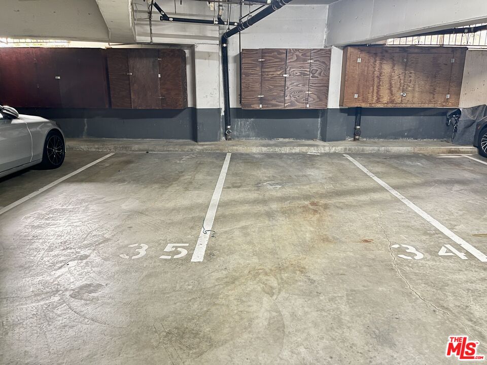 5651 Windsor Way Unit: 102