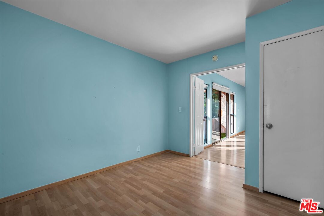 5651 Windsor Way Unit: 102