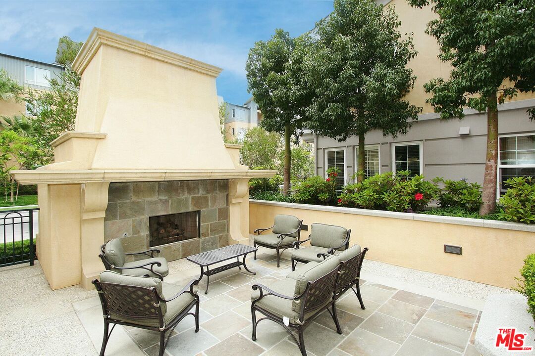 7101 Playa Vista Dr Unit: 304