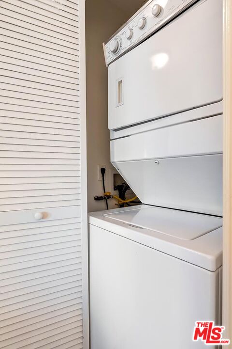 7101 Playa Vista Dr Unit: 304