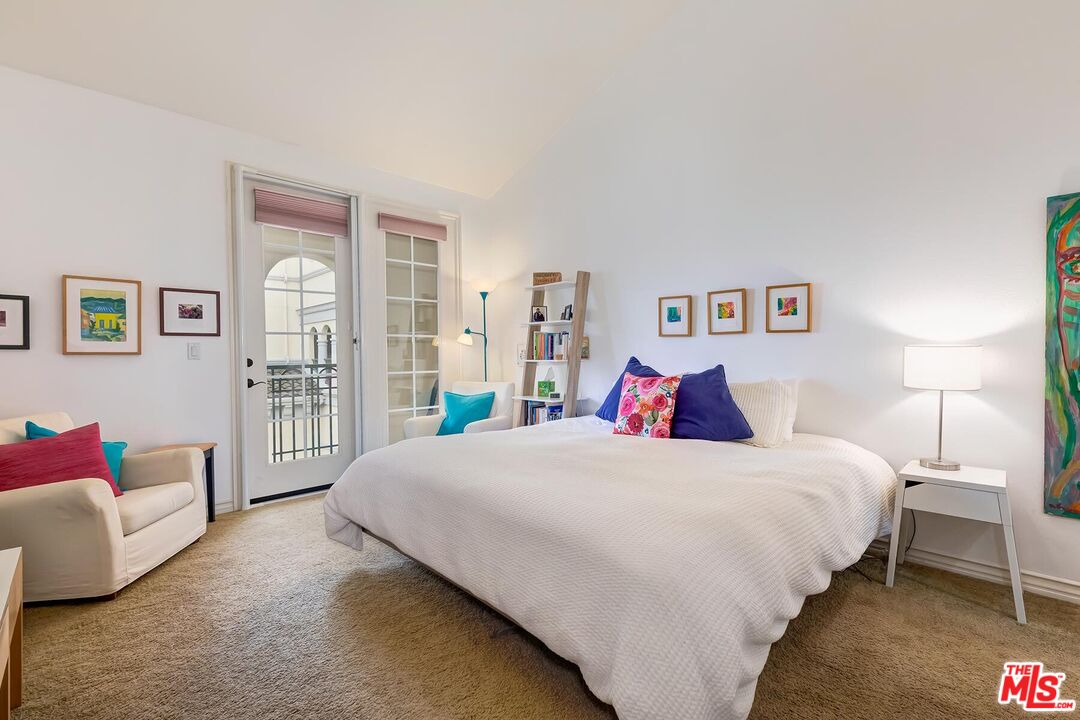 7101 Playa Vista Dr Unit: 304