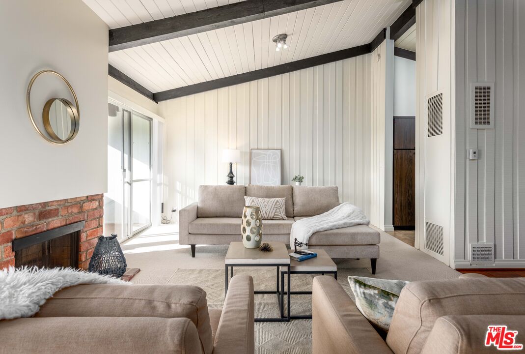 6425 Green Valley Cir Unit: 300