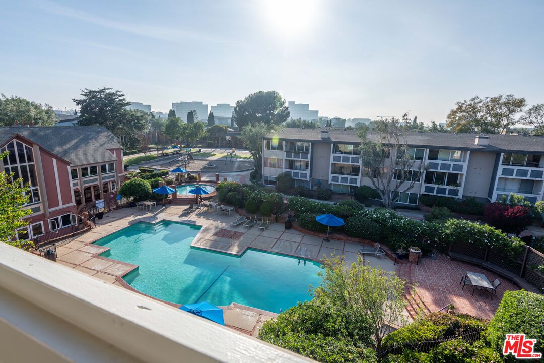 6425 Green Valley Cir Unit: 300