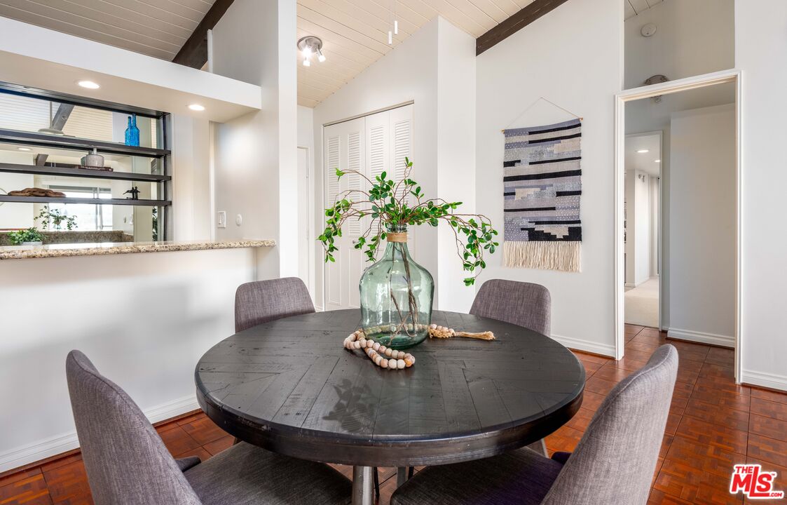 6425 Green Valley Cir Unit: 300