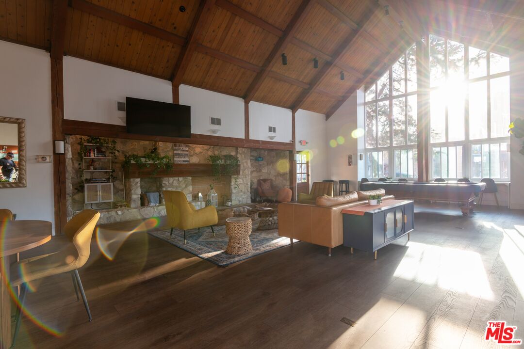 6425 Green Valley Cir Unit: 300