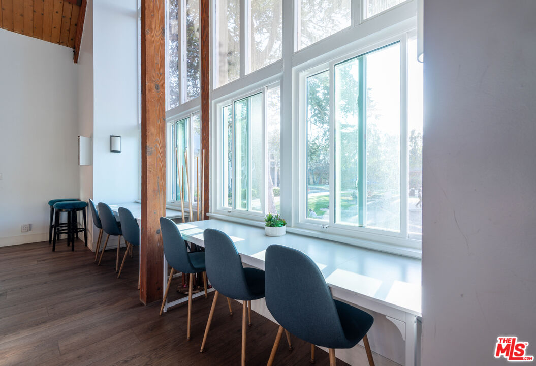 6425 Green Valley Cir Unit: 300