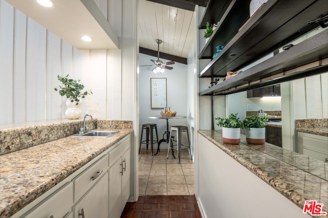 6425 Green Valley Cir Unit: 300