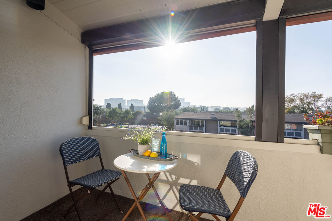 6425 Green Valley Cir Unit: 300