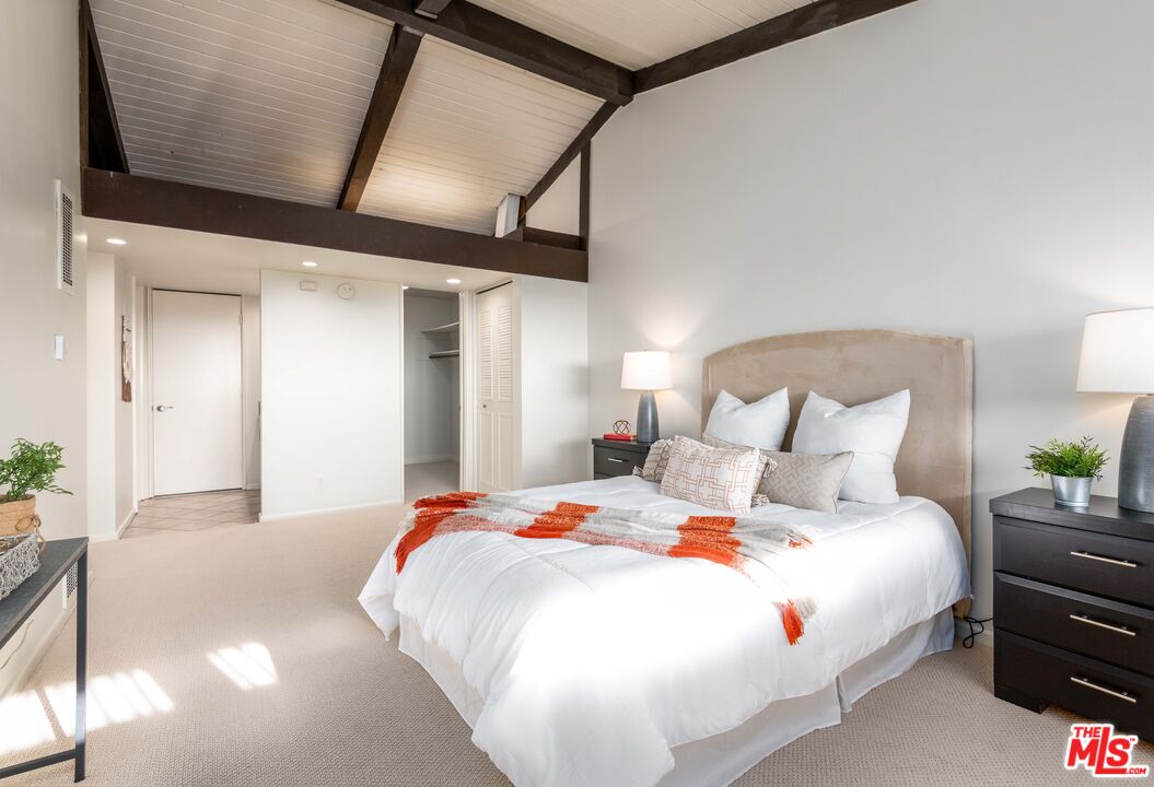 6425 Green Valley Cir Unit: 300