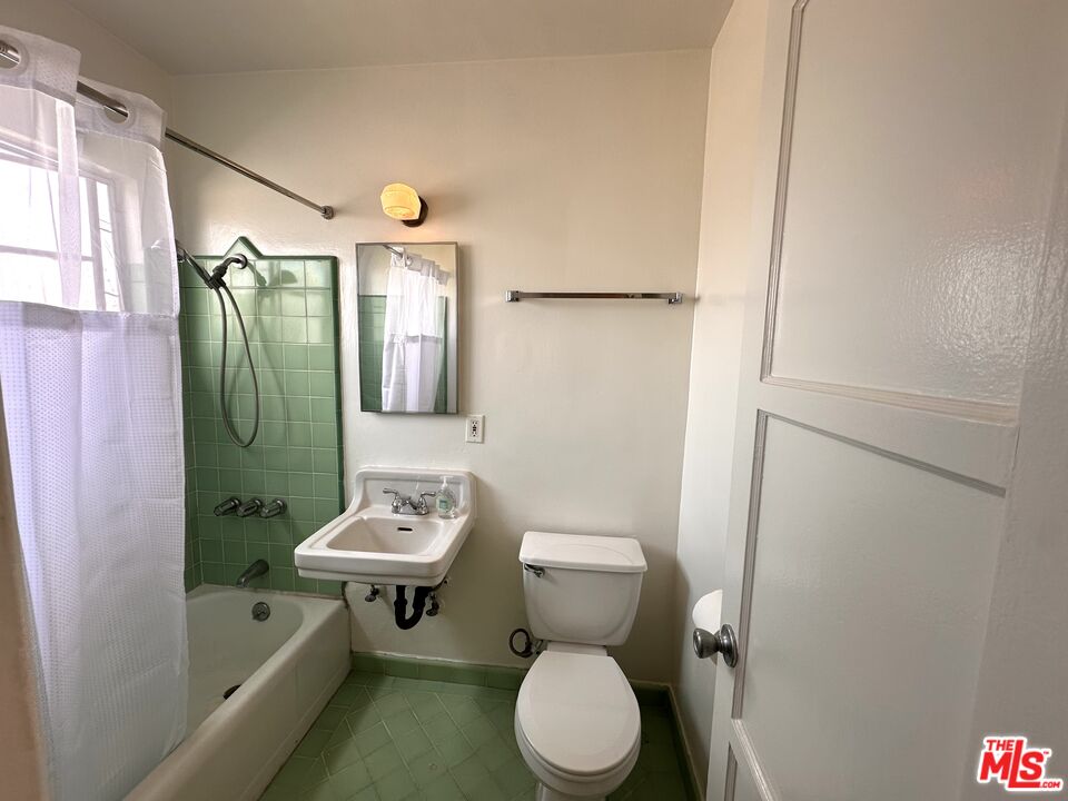 12717 Washington Pl Unit: 10