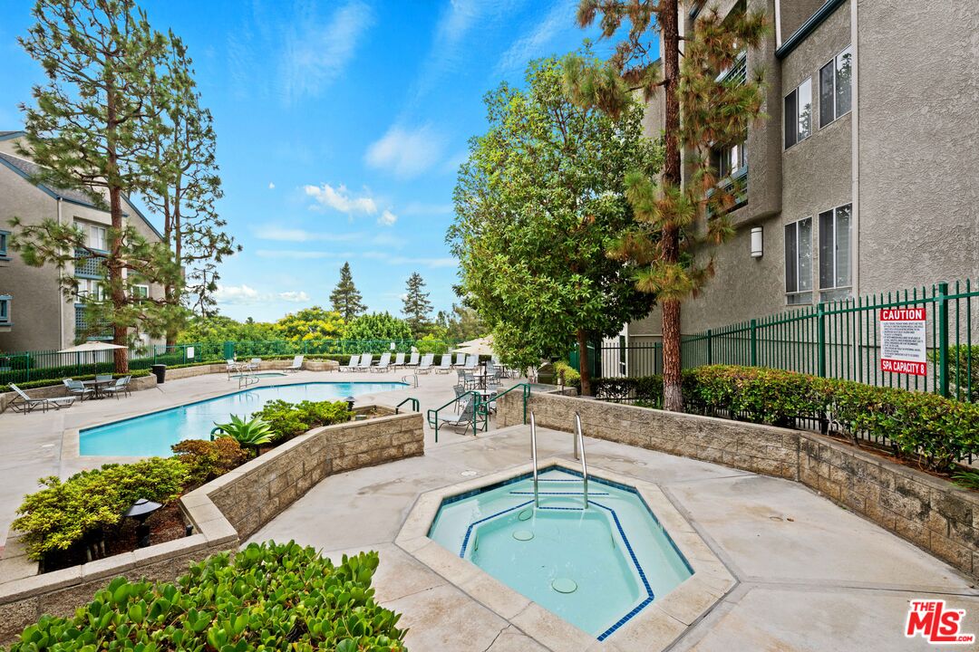 1445 Brett Pl Unit: 320