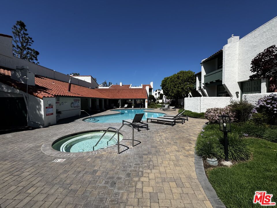 4924 Mcconnell Ave