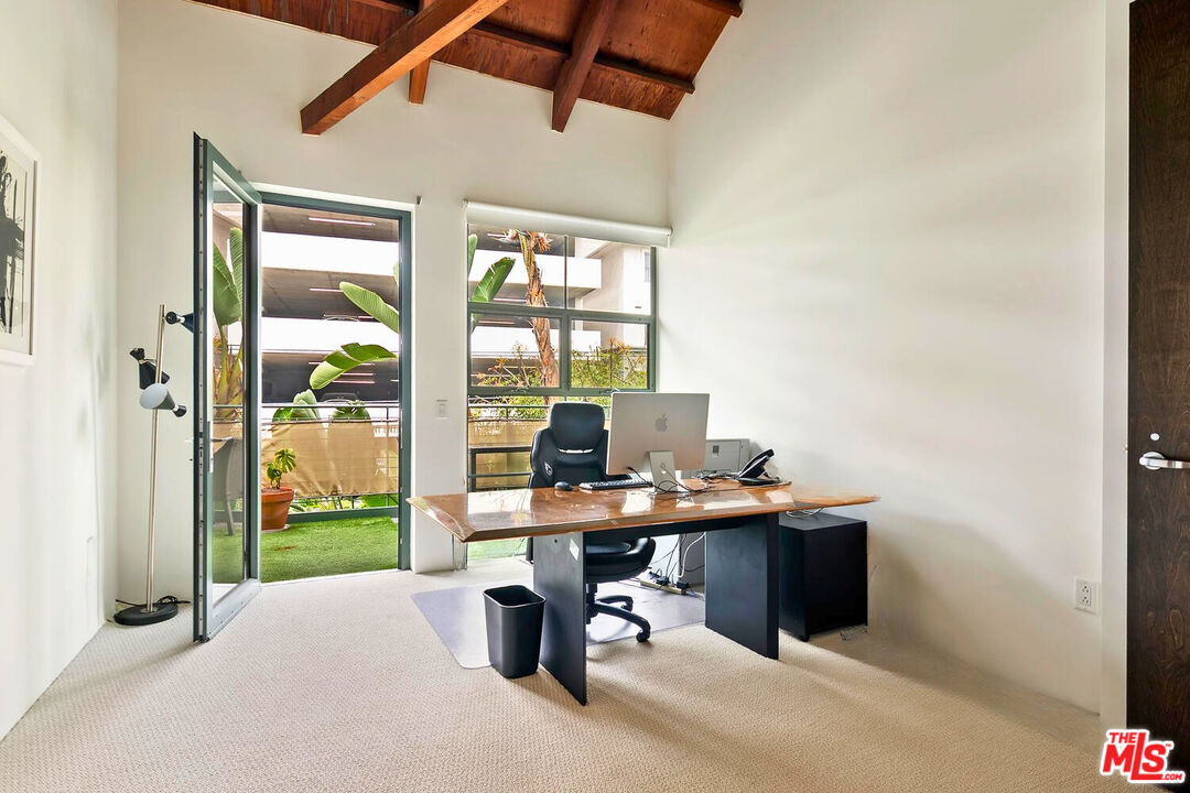 1046 PRINCETON DR Unit: 201