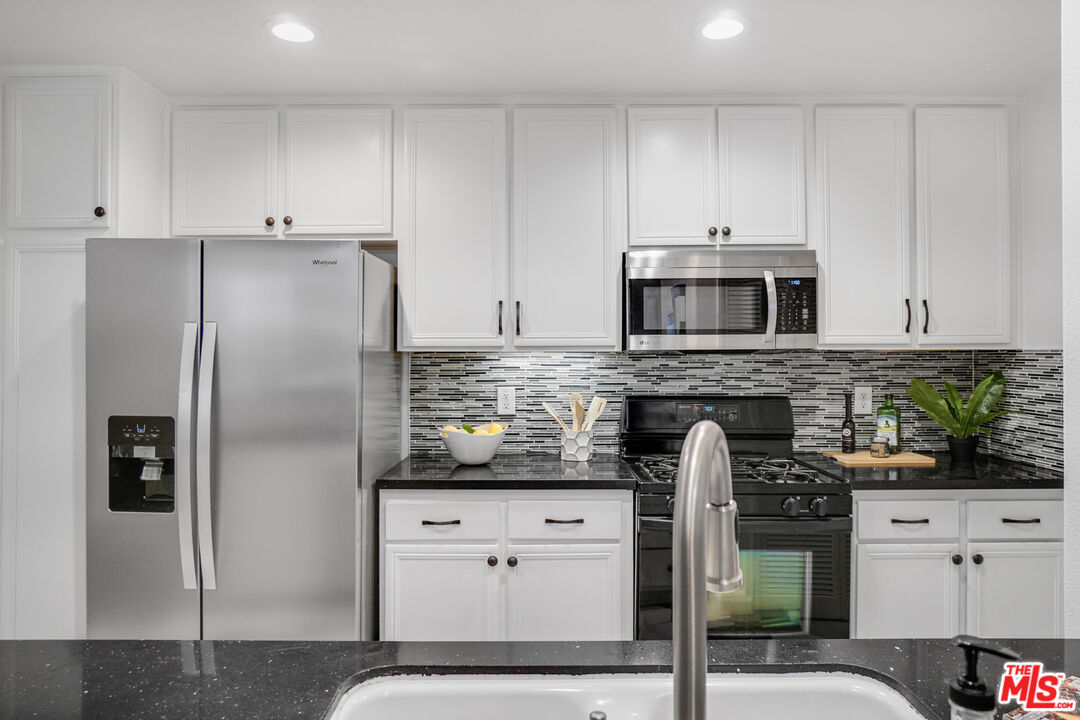 12963 Runway Rd Unit: 121