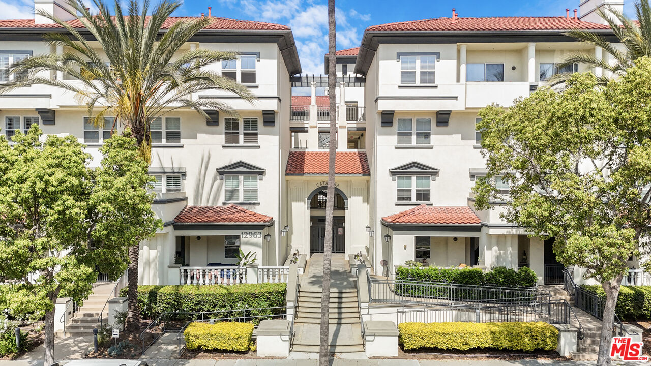 12963 Runway Rd Unit: 121
