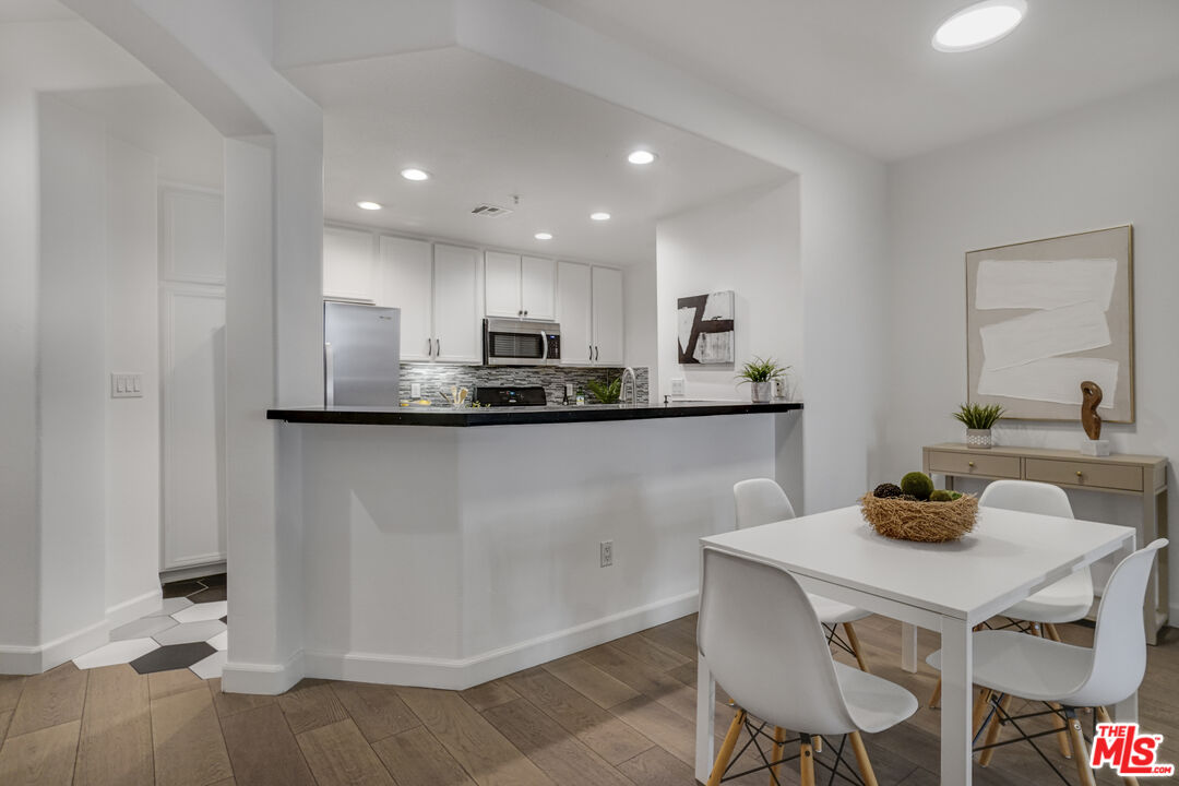 12963 Runway Rd Unit: 121