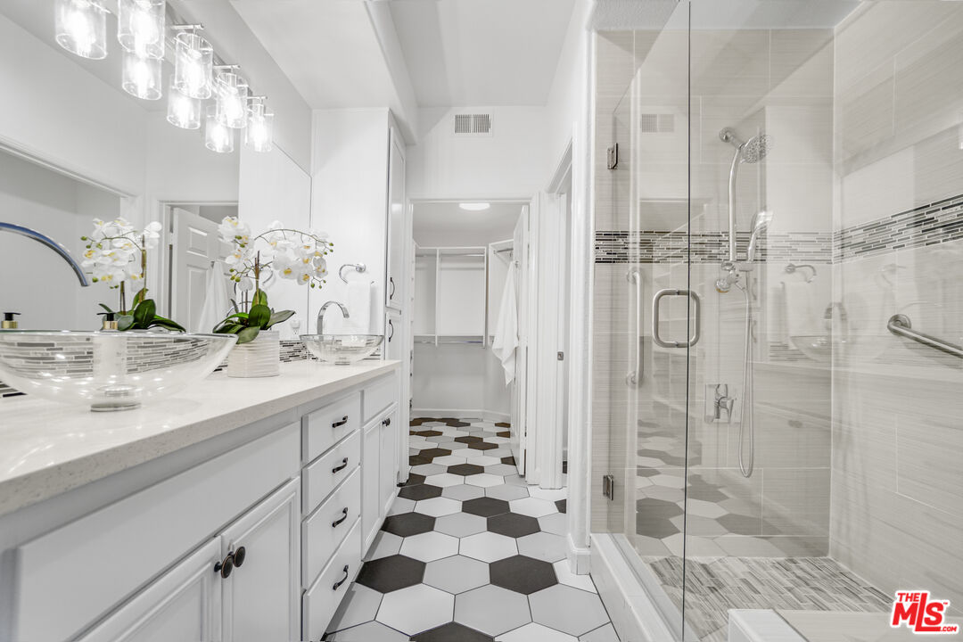 12963 Runway Rd Unit: 121