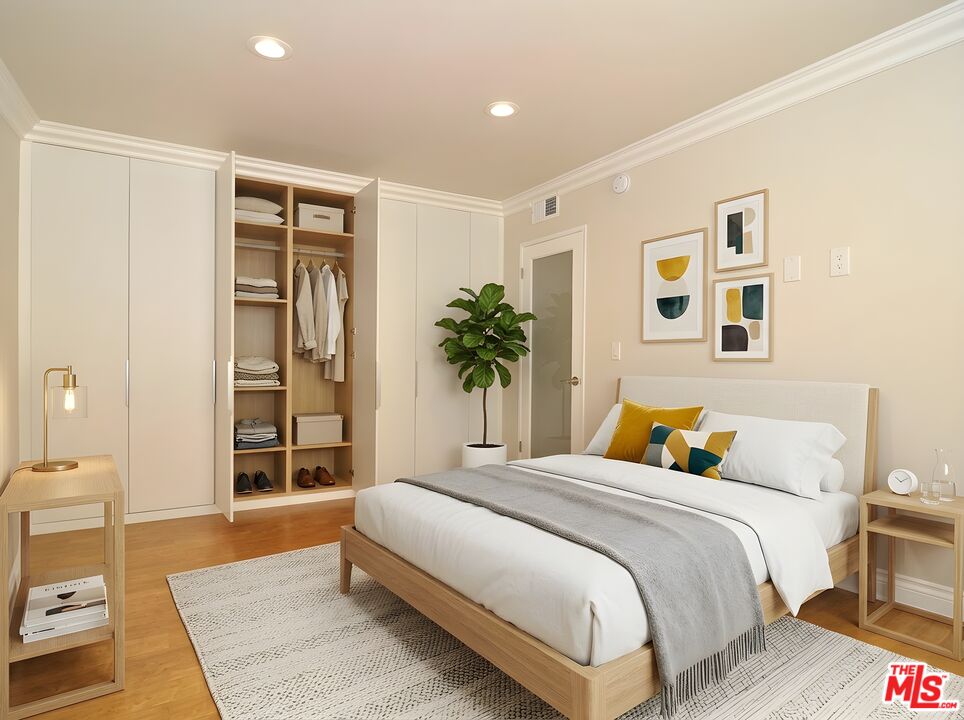 5354 Lindley Ave Unit: 301