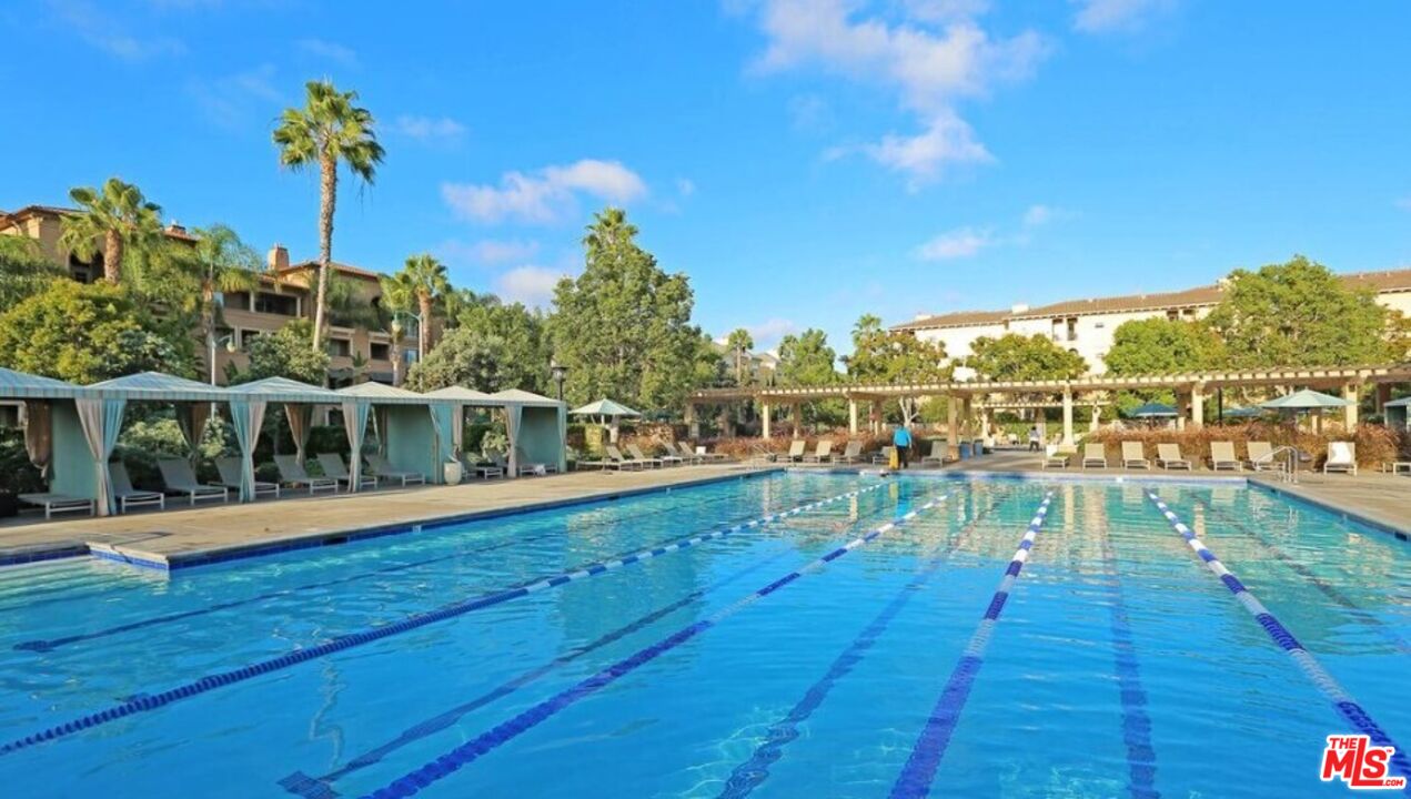 6020 Seabluff Dr Unit: 423