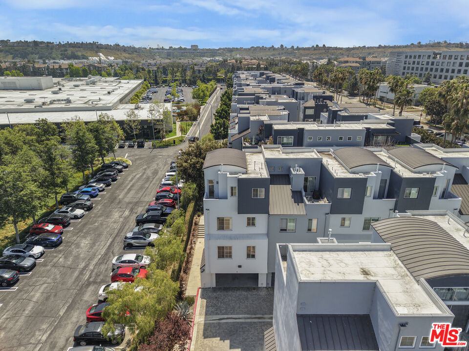 5300 Playa Vista Dr Unit: 6