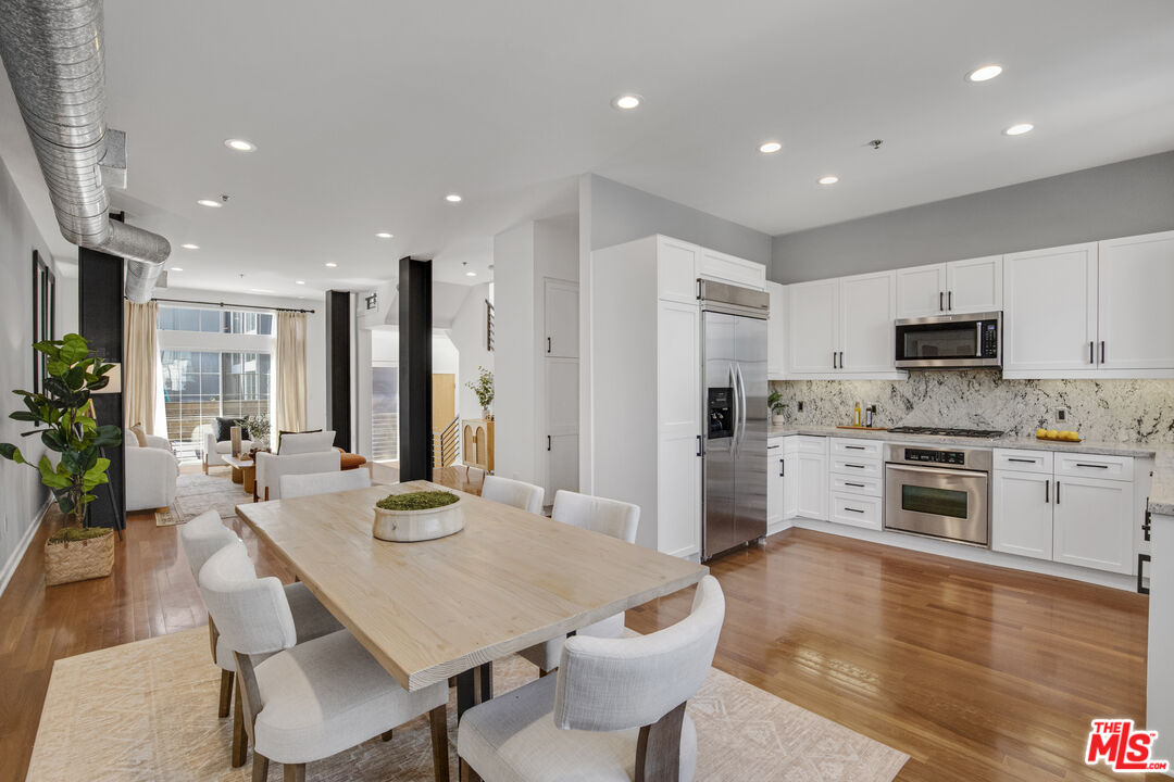 5300 Playa Vista Dr Unit: 6