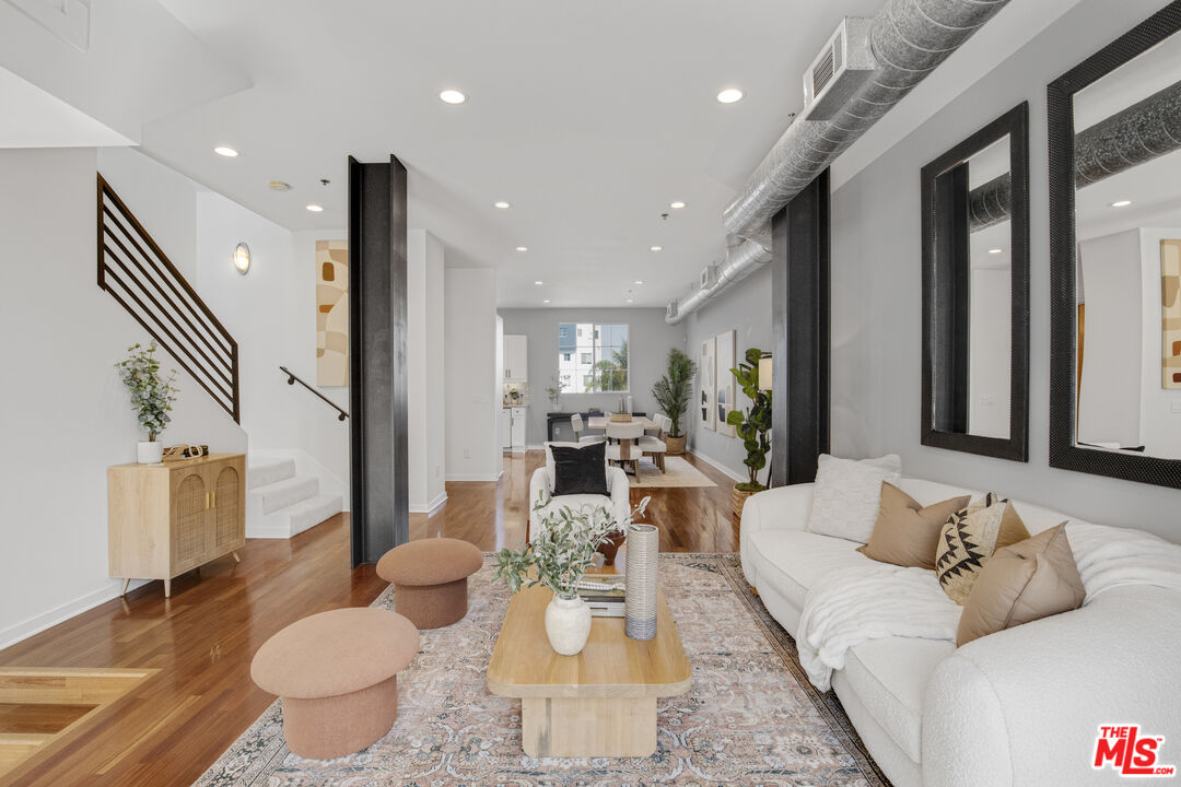 5300 Playa Vista Dr Unit: 6