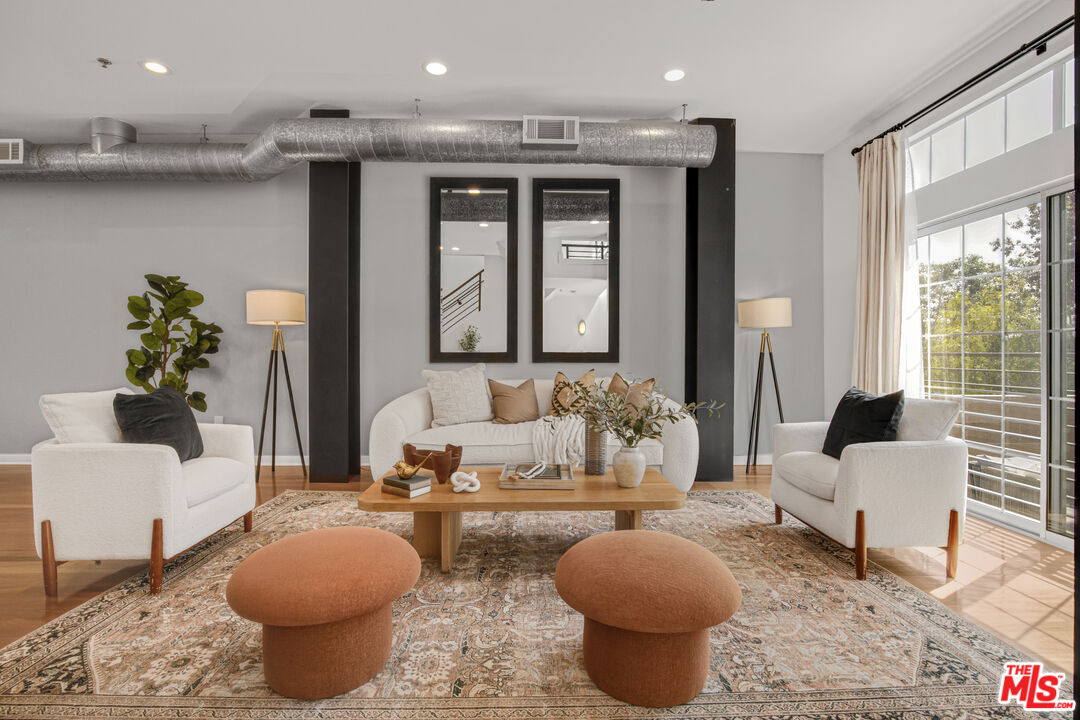 5300 Playa Vista Dr Unit: 6
