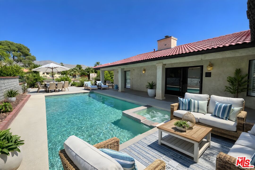 64356 Doral Dr
